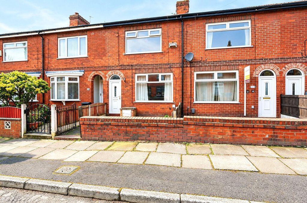Property photo 1 of 13 External