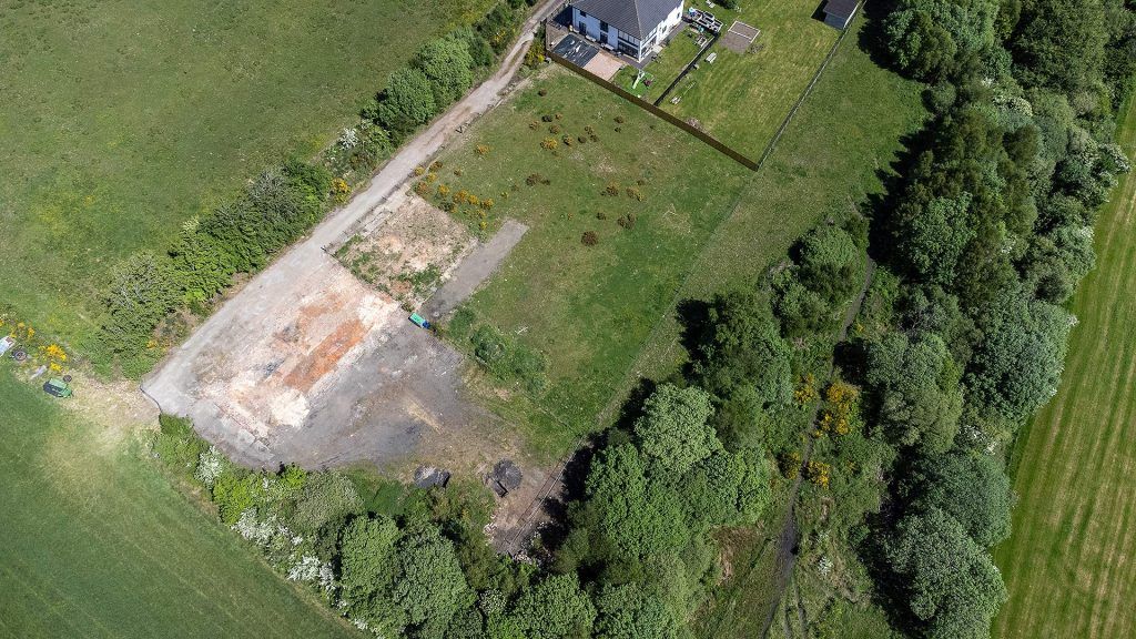 Property photo 3 of 11