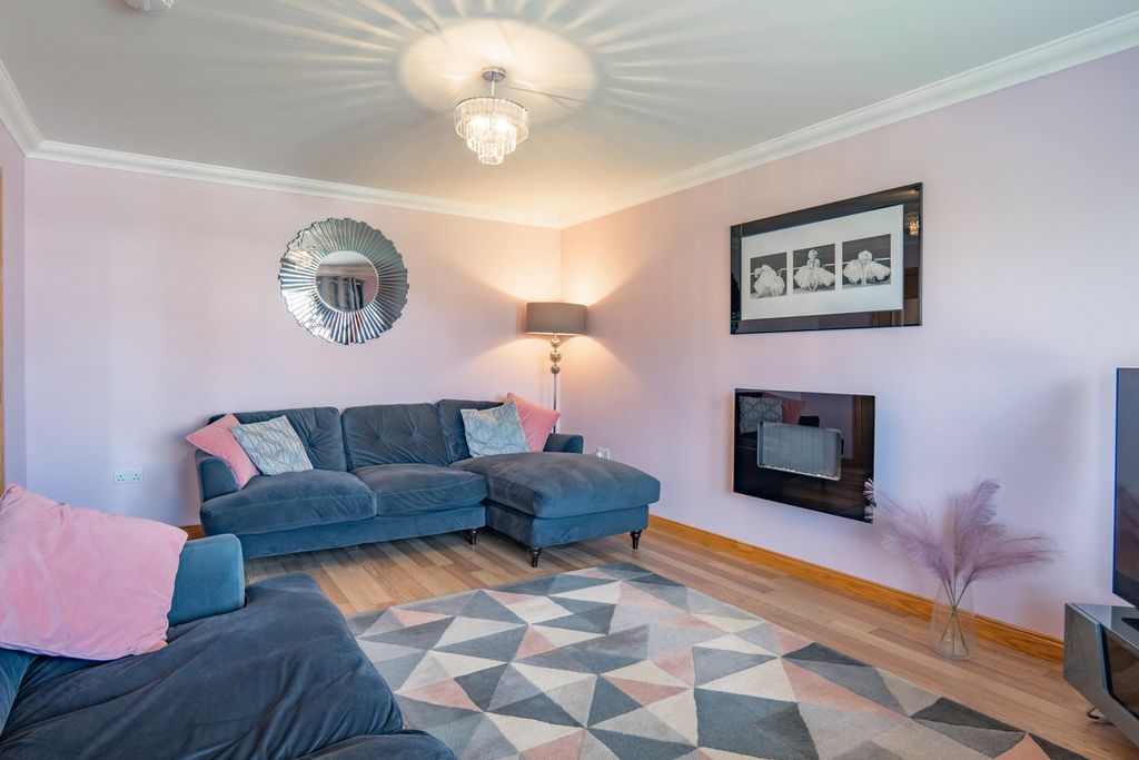 4 bed detached house for saleWork Way, Buckie AB56 photo 4