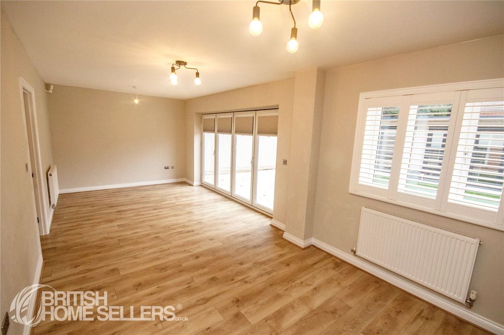 Property photo 3 of 25 Picture No. 17