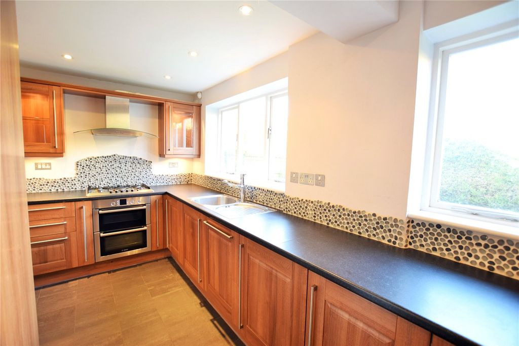 Property photo 3 of 10 Picture No. 20