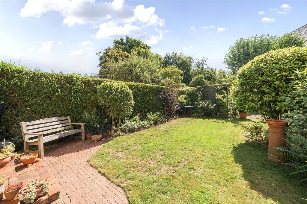 Property photo 3 of 20 Picture No. 02