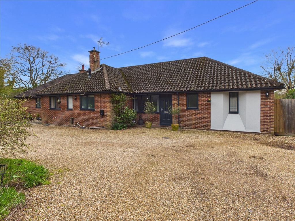 Property photo 2 of 33 Picture No. 32
