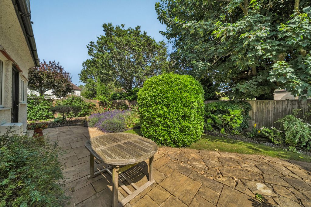 Property photo 3 of 14