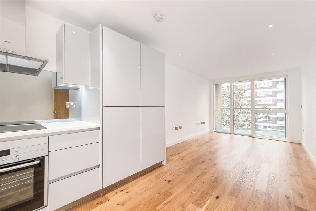 Property photo 1 of 6 Reception Room