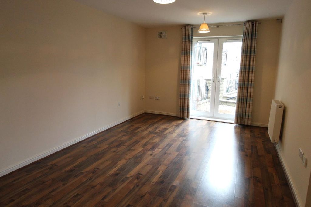 Property photo 2 of 9 0 General