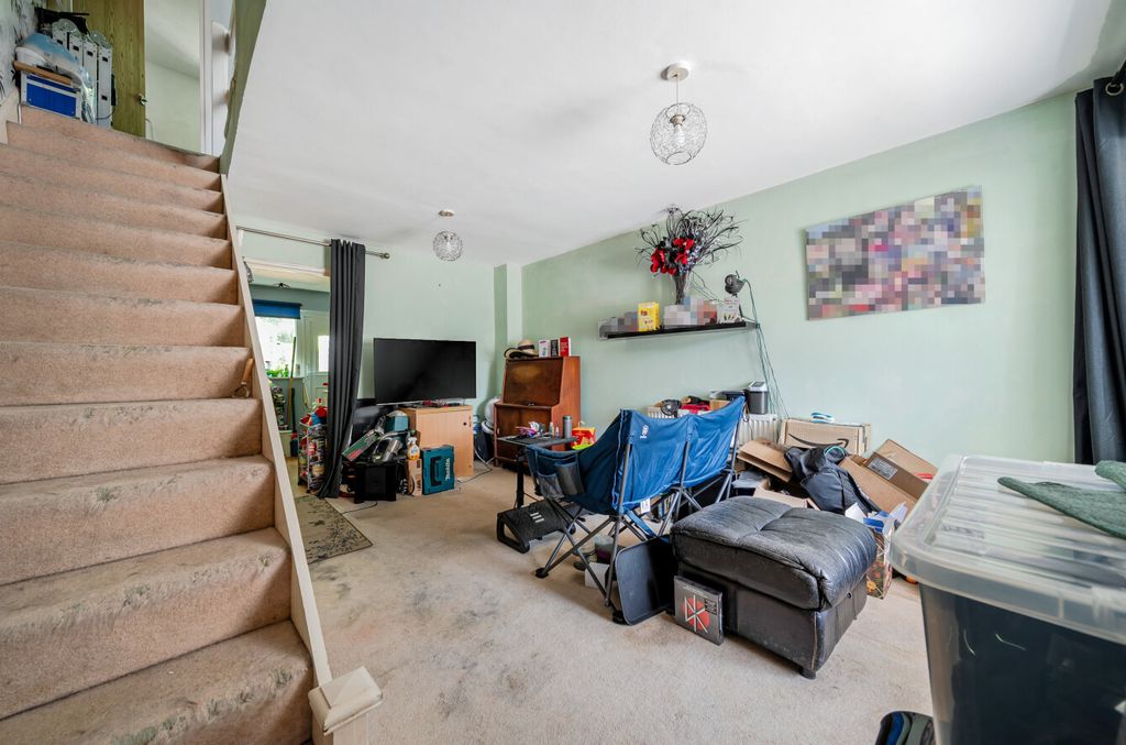 Property photo 2 of 9 1479365-22-6A3Bcf...