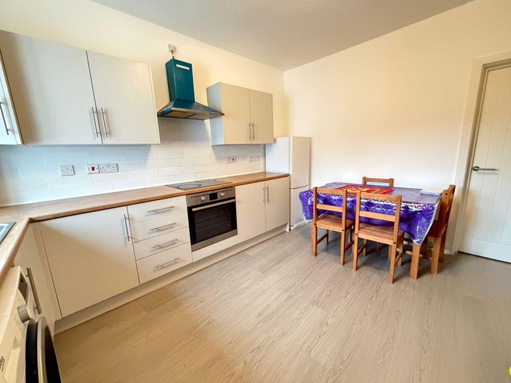 Property photo 2 of 6 Image