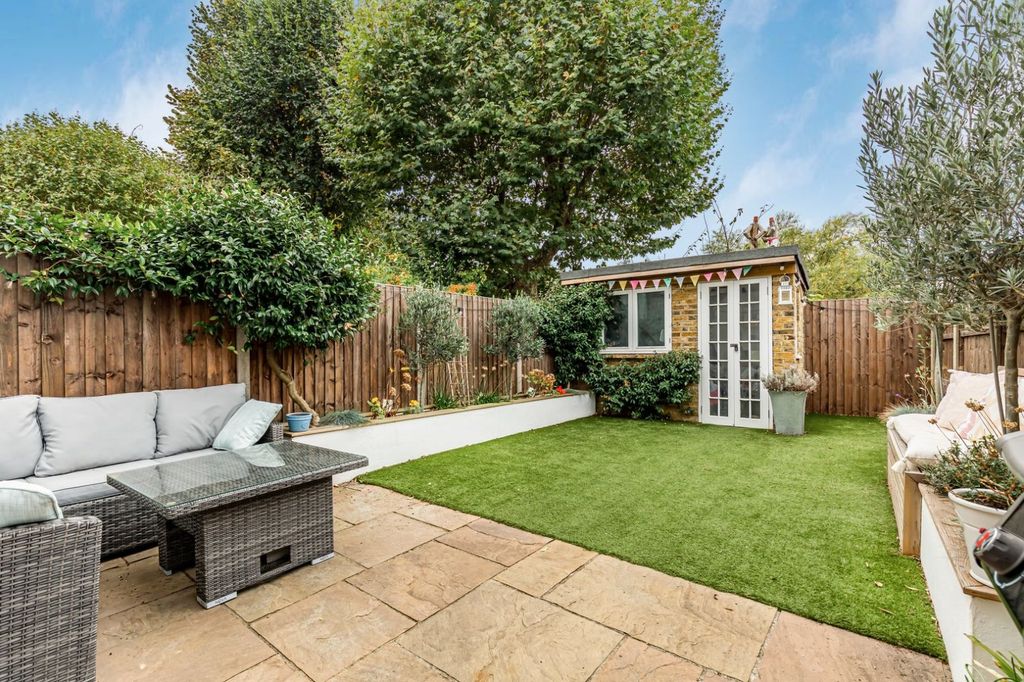 Property photo 2 of 12 Picture No. 34