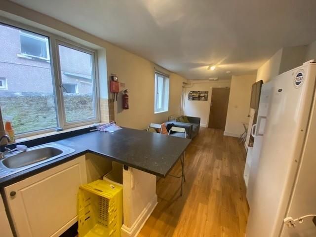 Property photo 1 of 7 St Jude Kitchen.Jpg