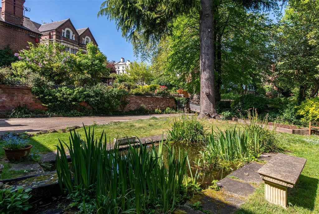 Additional image 20 of 6 bed detached house for saleTattershall Drive, The Park NG7