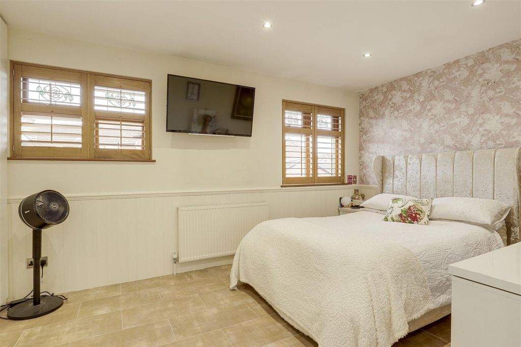 Additional image 15 of 4 bed detached house for saleCheriton Drive, Ilkeston DE7