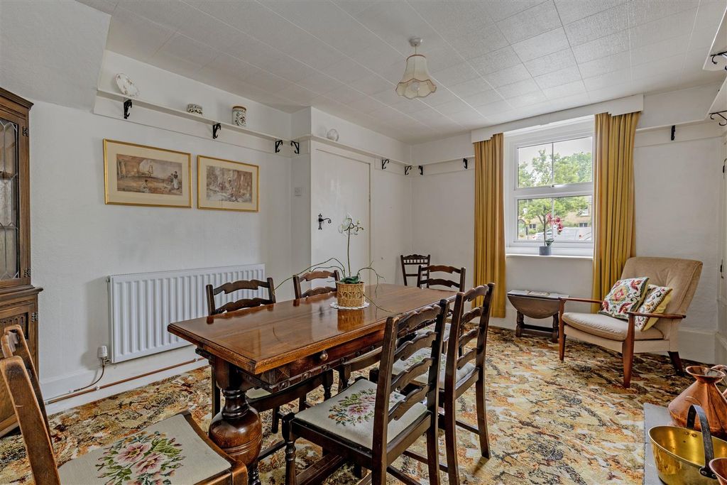 Property photo 3 of 23 Dining Room