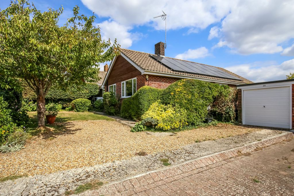 Property photo 1 of 11
