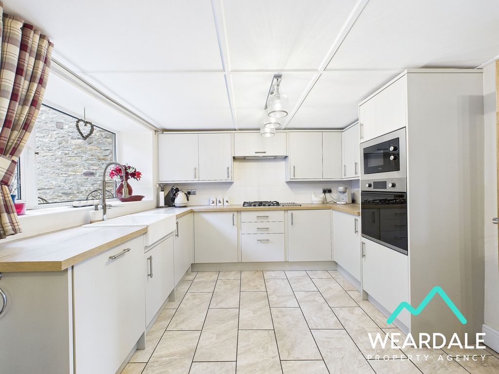 Property photo 3 of 51