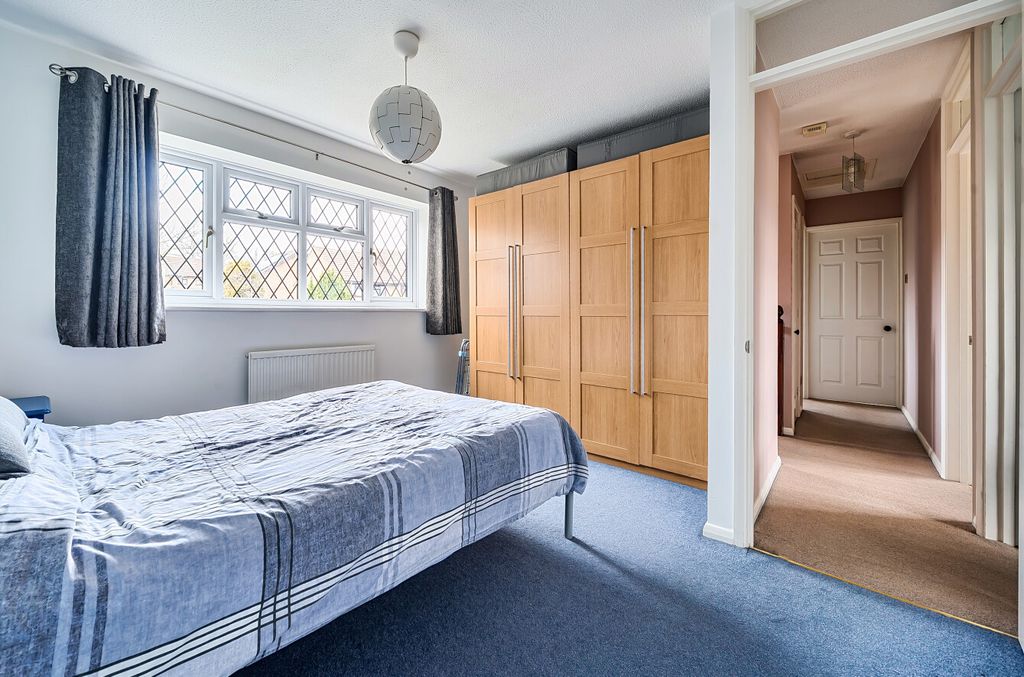 Property photo 3 of 23 1416007-12-699344...