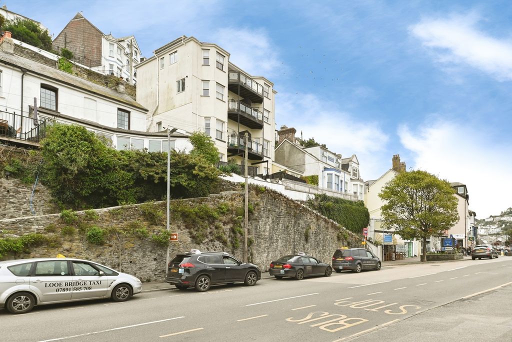 Property photo 1 of 18 Pbox-Img.Jpg