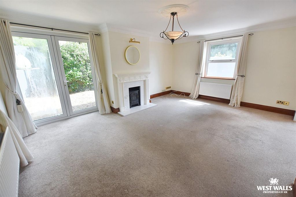 Property photo 3 of 31 18 (27).Jpg