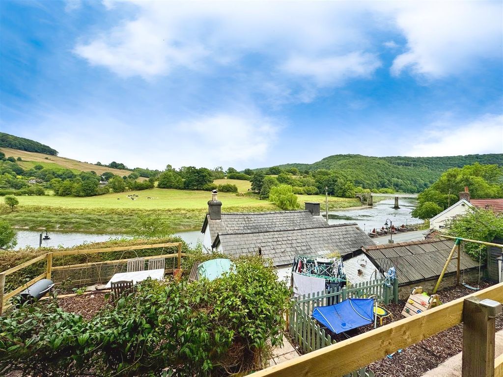 Property photo 1 of 33 Outside