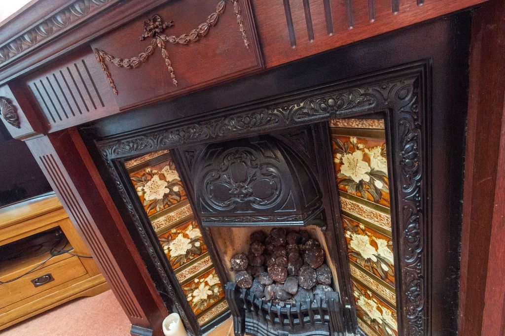 Property photo 3 of 28