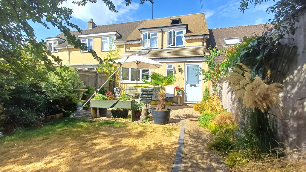 Property photo 1 of 22