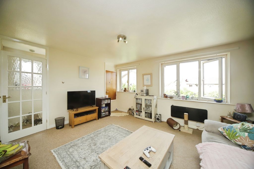 Property photo 2 of 18 Photo