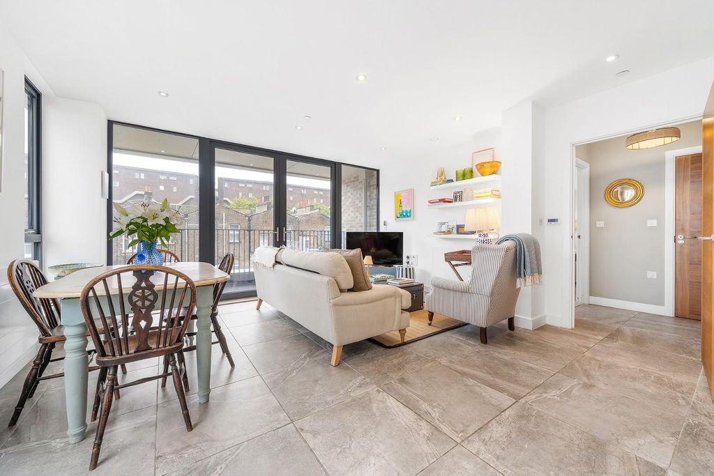 Property photo 3 of 17 Reception.Jpg