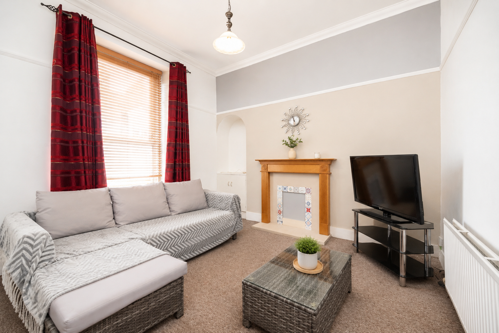 Property photo 2 of 17