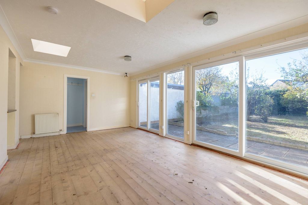 Property photo 3 of 29 Property Image 3