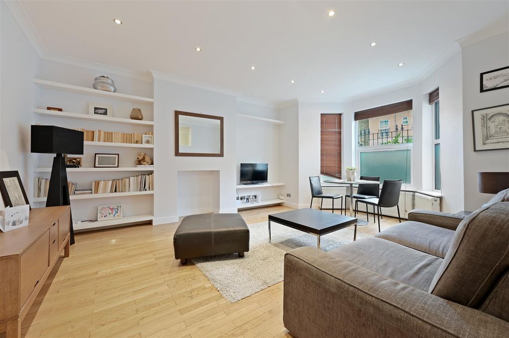 Property photo 1 of 12 Ar - Horn Lane10.Jpg