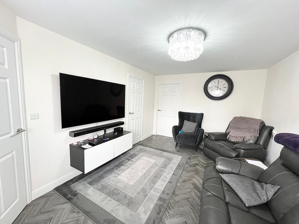 Property photo 2 of 14 Photo 1