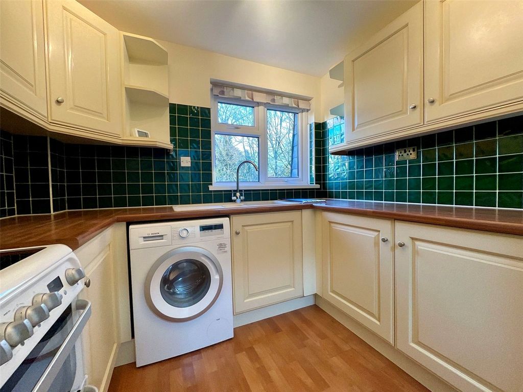 Property photo 2 of 20 Picture No. 10