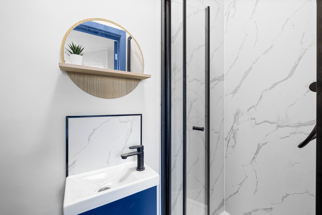 Property photo 3 of 6 0006