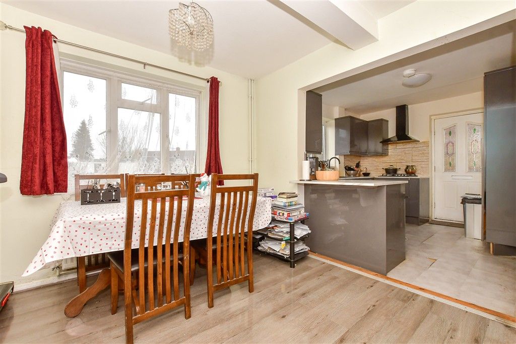 Property photo 3 of 11 Lounge/ Diner