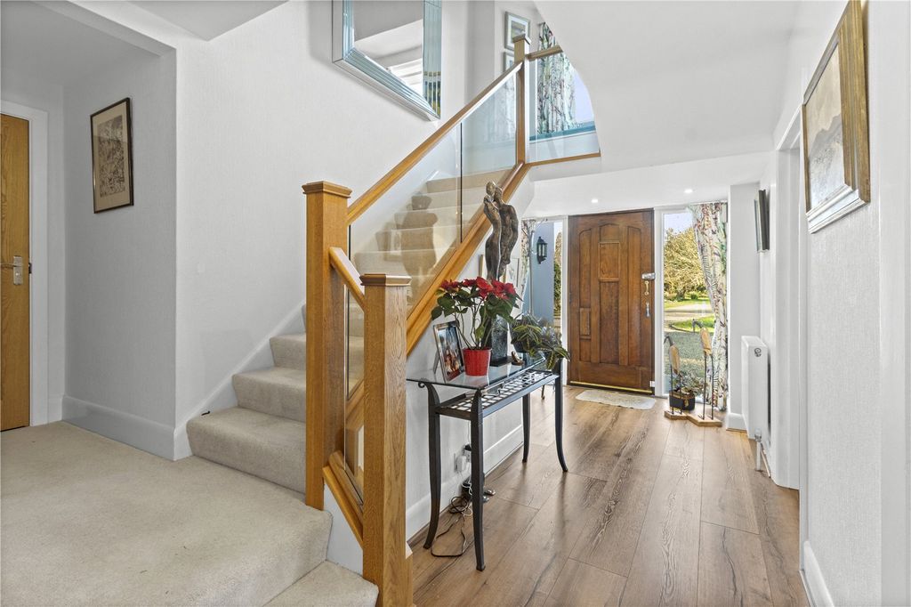 Property photo 3 of 40 Picture No. 50