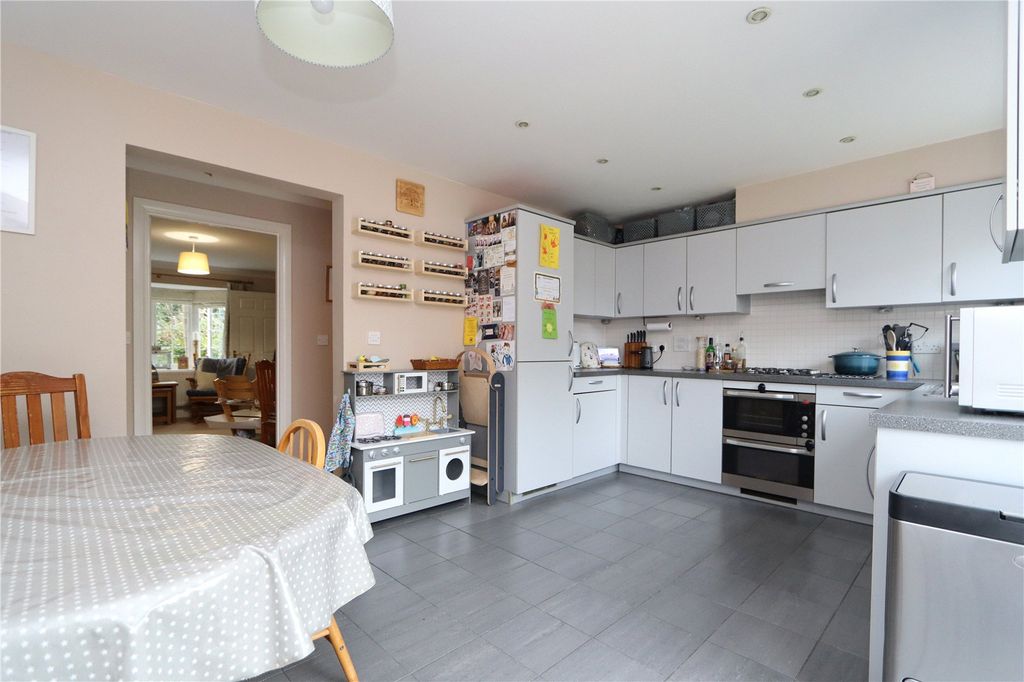 Property photo 2 of 18 Picture No. 08