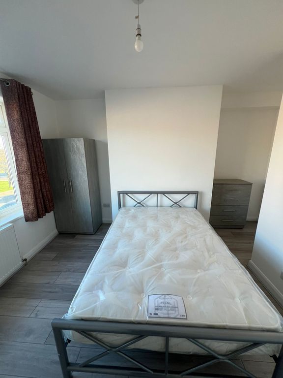 Property photo 1 of 6 Whatsapp Image 2026-03-09 At 17.45.05 (4)