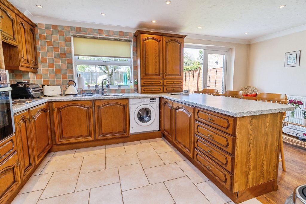 Property photo 3 of 18