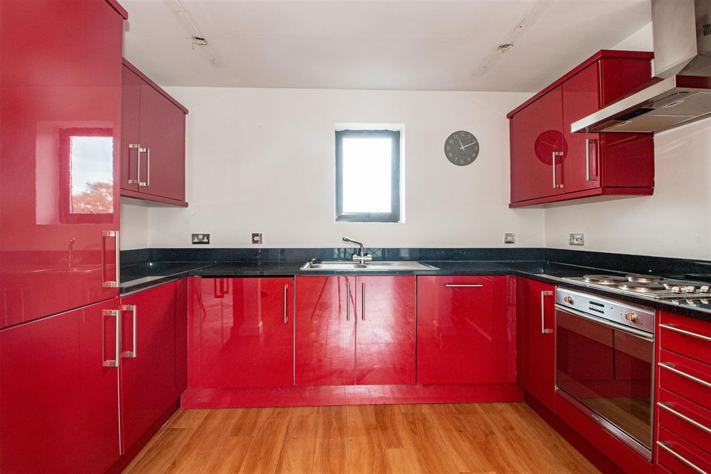 Property photo 2 of 15 9Iro_3.Jpg