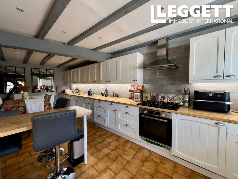 Property photo 3 of 10
