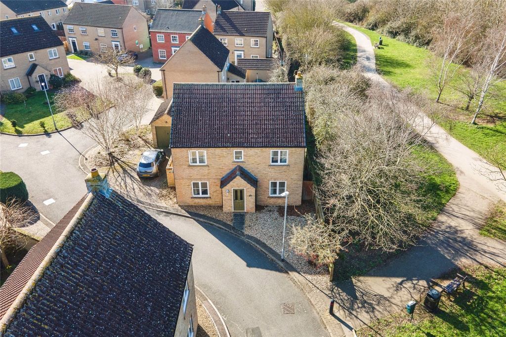 Property photo 3 of 36 Picture No. 25