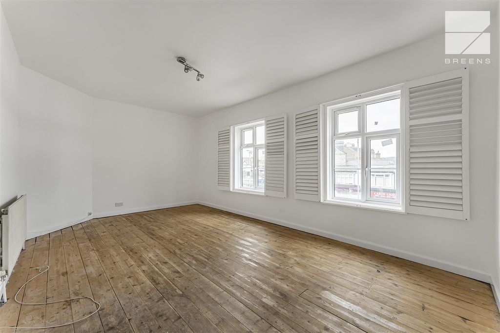 Property photo 1 of 18 10_77329_Watermarked.Jpg