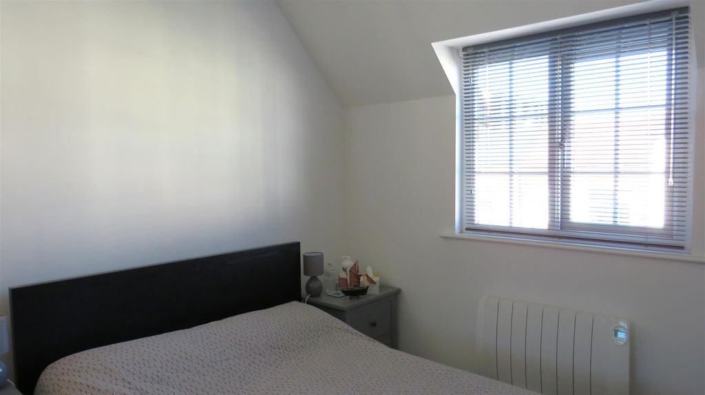 Additional image 11 of 1 bed flat for saleThe Square, Kenilworth CV8