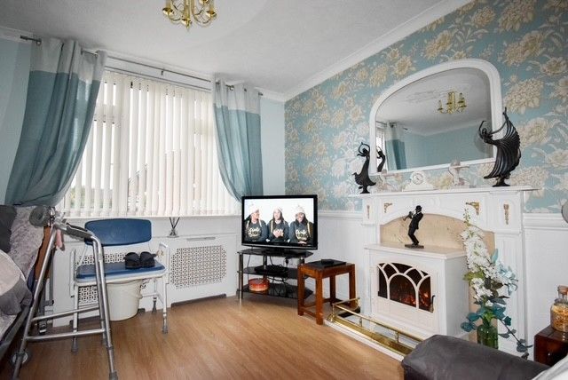 Property photo 3 of 13