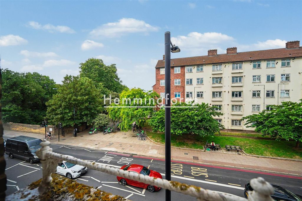 Property photo 3 of 14 Hornsey Chambers E5-4.Jpg