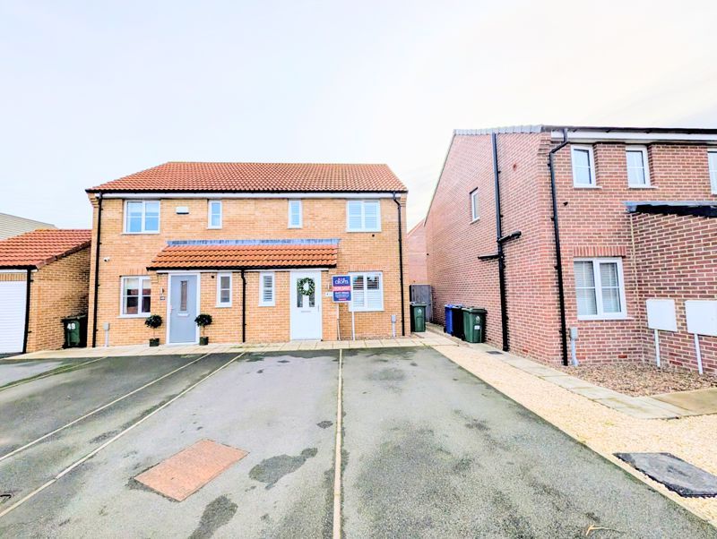 Property photo 1 of 15 Front