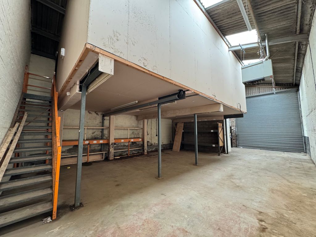 Property photo 3 of 11