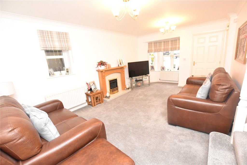 Property photo 2 of 18 Picture No. 05