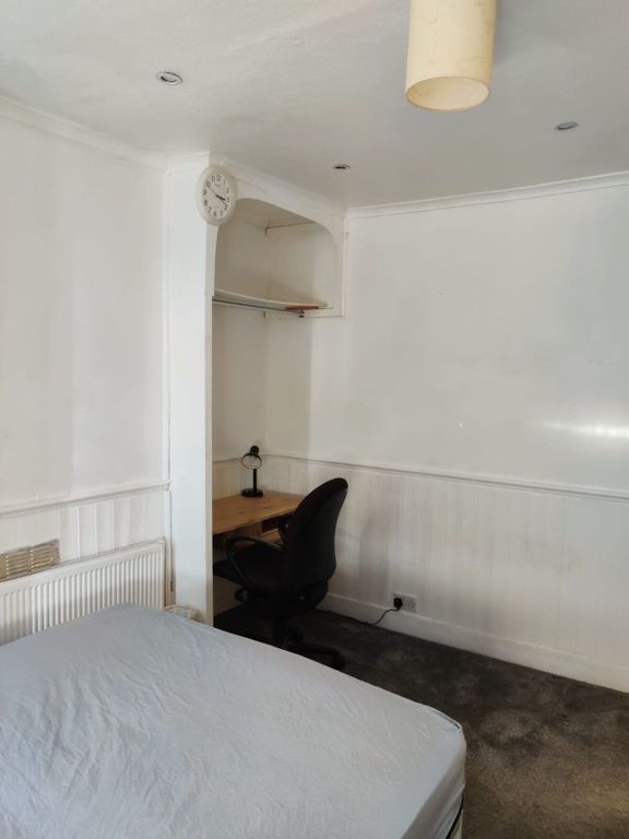 Property photo 3 of 3