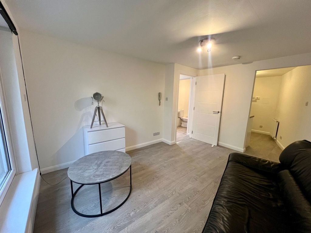 Property photo 1 of 9 Photo 1